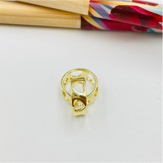 FO876 Colgante de Argollitas entrelazadas con Corazones Calados 16x10 mm Figura Baño Oro Figuras Bañadas en Oro y Plata hecho de Bronce Bañado en Oro 18K Joyas Bañadas en Oro