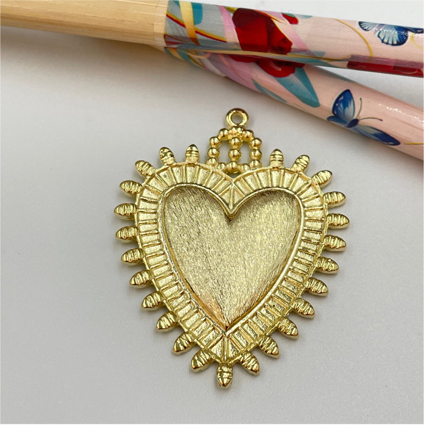FO918 Detente Punky Grande Lijado 40x35 mm mas argollita Figura Baño Oro Figuras Bañadas en Oro y Plata hecho de Bronce Bañado en Oro 18K Joyas Bañadas en Oro