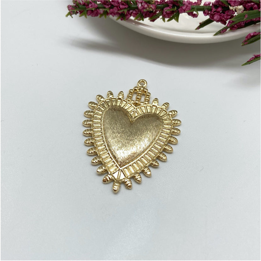 FO918 Detente Punky Grande Lijado 40x35 mm mas argollita Figura Baño Oro Figuras Bañadas en Oro y Plata hecho de Bronce Bañado en Oro 18K Joyas Bañadas en Oro
