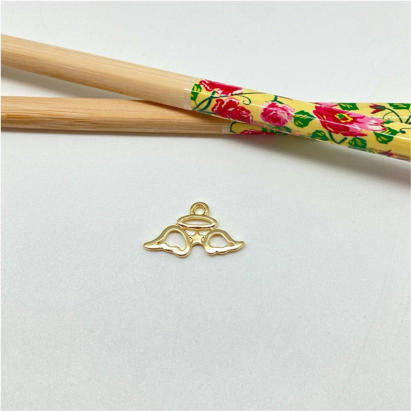 FO935 Colgante Angel Calado10x23 mm más argollita Figura Baño Oro Figuras Bañadas hecho de Bronce Bañado en Oro 18K Joyas Bañadas en Oro