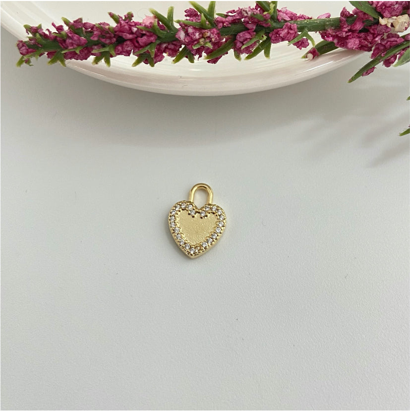 FO976 Colgante Corazón Borde con Micro Circones 14x10 mm más argolla Figura Baño Oro Figuras Bañadas hecho de Bronce Bañado en Oro 18K Joyas Bañadas en Oro