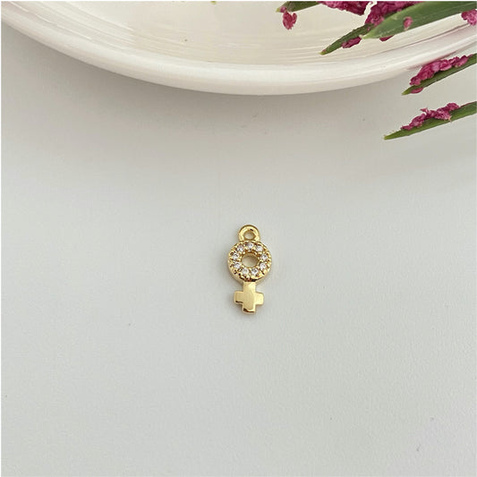 FO977 Colgante símbolo Sexo Femenino con micro circones 9x5 mm más argollita Figura Baño Oro Figuras Bañadas hecho de Bronce Bañado en Oro 18K Joyas Bañadas en Oro