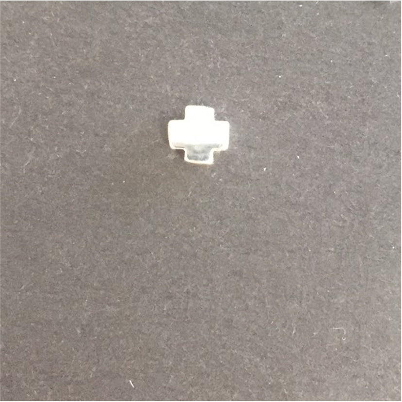 FP136 Colgante Cruz del Equilibrio para pasar 8 mm Figura Baño Plata Figuras Bañadas hecho de Bronce Bañado en Plata 50 ml Joyas Bañadas en Plata