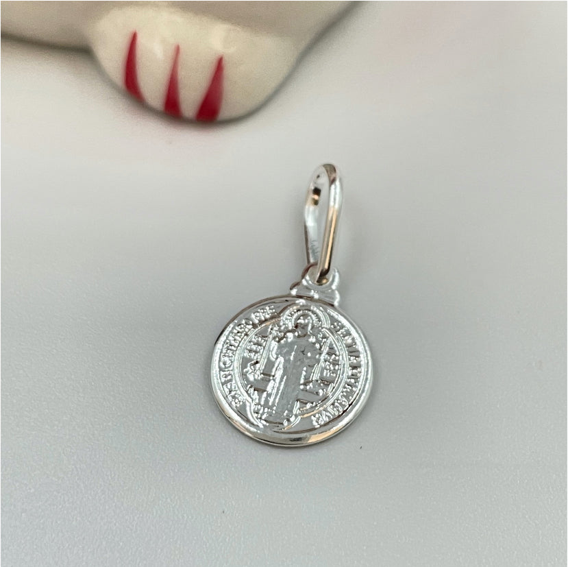 FP235 San Benito 10 mm Figura Baño Plata Figuras Bañadas en Oro y Plata hecho de Bronce Bañado en Plata 50 ml