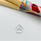 FP479 Patita Perro Plana 8 mm Figura Baño Plata Figuras Bañadas hecho de Bronce Bañado en Plata 50 ml Joyas Bañadas en Plata