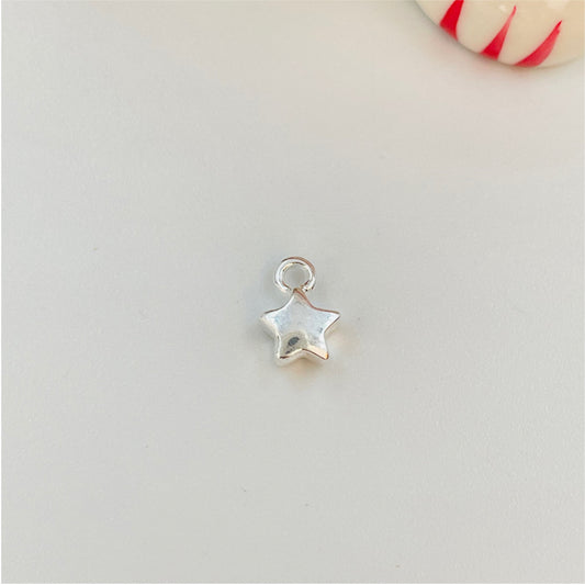 FP602 Estrella Extra Gordita Argolla 6 mm Figura Baño Plata Figuras Bañadas en Oro y Plata hecho de Bronce Bañado en Plata 50 ml