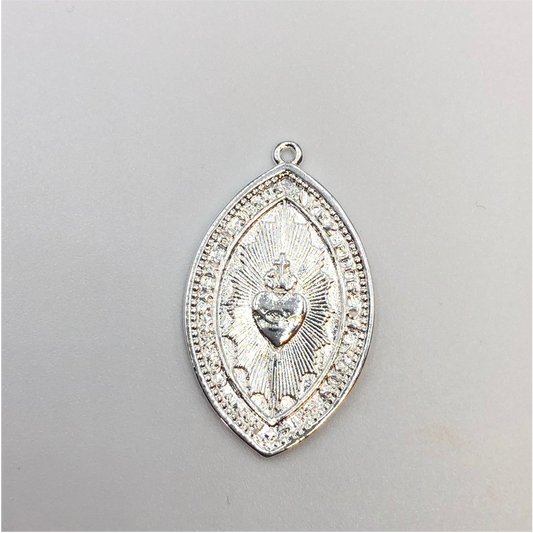 FP618 Colgante Ovalado Sagrado Corazón Ovalado 30 x 20 mm Figura Baño Plata Figuras Bañadas en Oro y Plata hecho de Bronce Bañado en Plata 50 ml