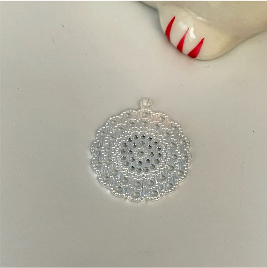 FP761 Mandala Calada Tipo Flor 18 mm Figura Baño Plata Bases de Aros Bañadas en oros y Plata hecho de Bronce Bañado en Plata 50 ml Joyas Bañadas en Plata