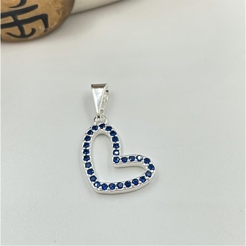 FP775 Colgante Corazón Ladeado Calado con circones Color Azul 16x13 mm mas Balier Figura Baño Plata Figuras Bañadas en Oro y Plata hecho de Bronce Bañado en Plata 50 ml