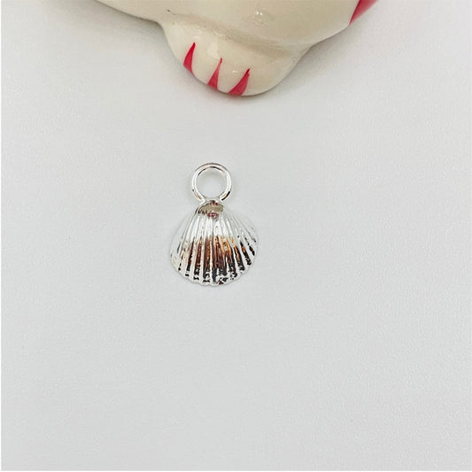 FP838 Colgante Mini Conchita 10x10 mm más argollita Figura Baño Plata Figuras Bañadas en Oro y Plata hecho de Bronce Bañado en Plata 50 ml Joyas Bañadas en Plata