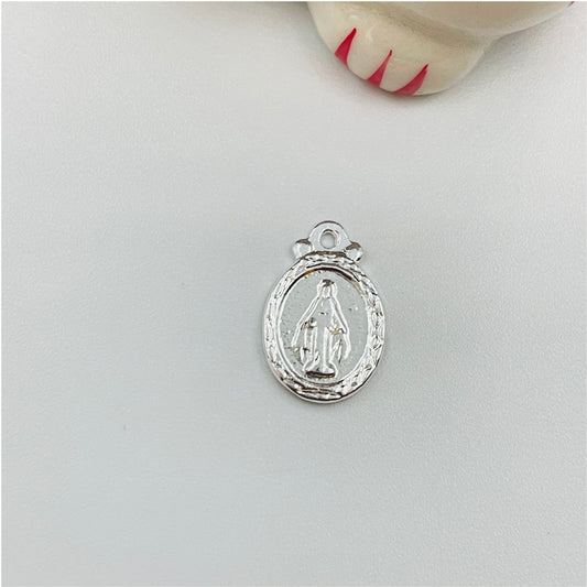 FP839 Colgante Virgen Milagros borde labrado 15x11 mm incluye argollita Figura Baño Plata Figuras Bañadas en Oro y Plata hecho de Bronce Bañado en Plata 50 ml Joyas Bañadas en Plata