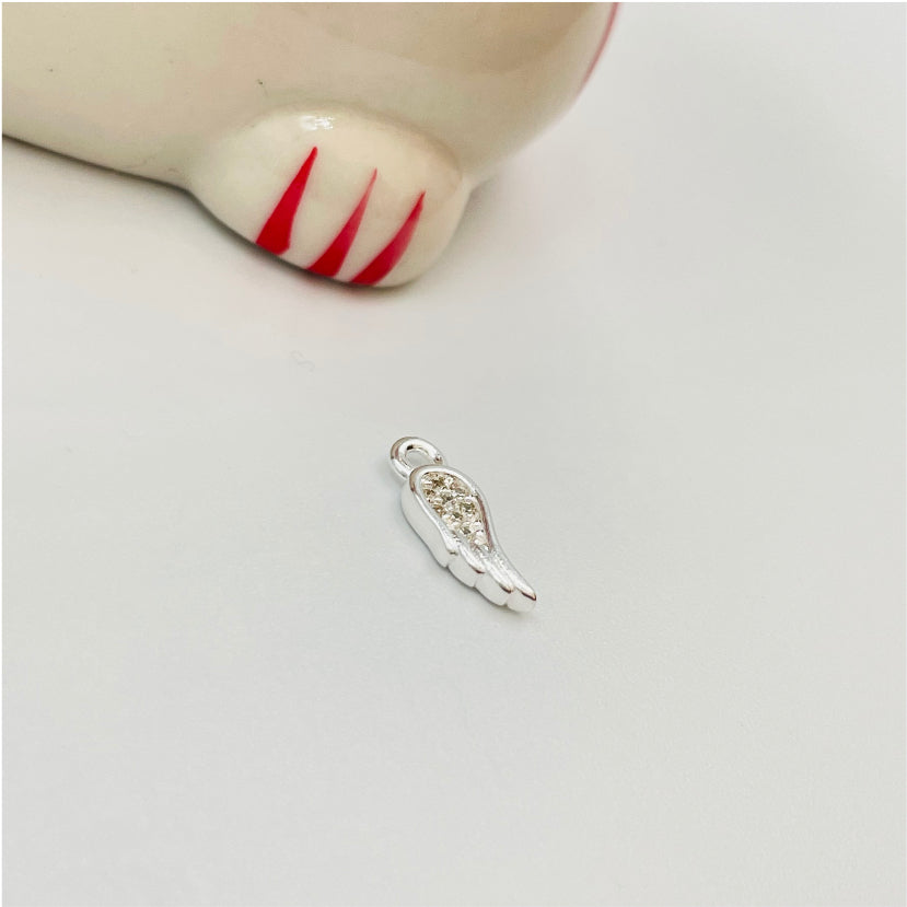 FP848 Colgante Alita Angel 8 mini circones 12x5 mm incluye argollita Figura Baño Plata Figuras Bañadas en Oro y Plata hecho de Bronce Bañado en Plata 50 ml Joyas Bañadas en Plata
