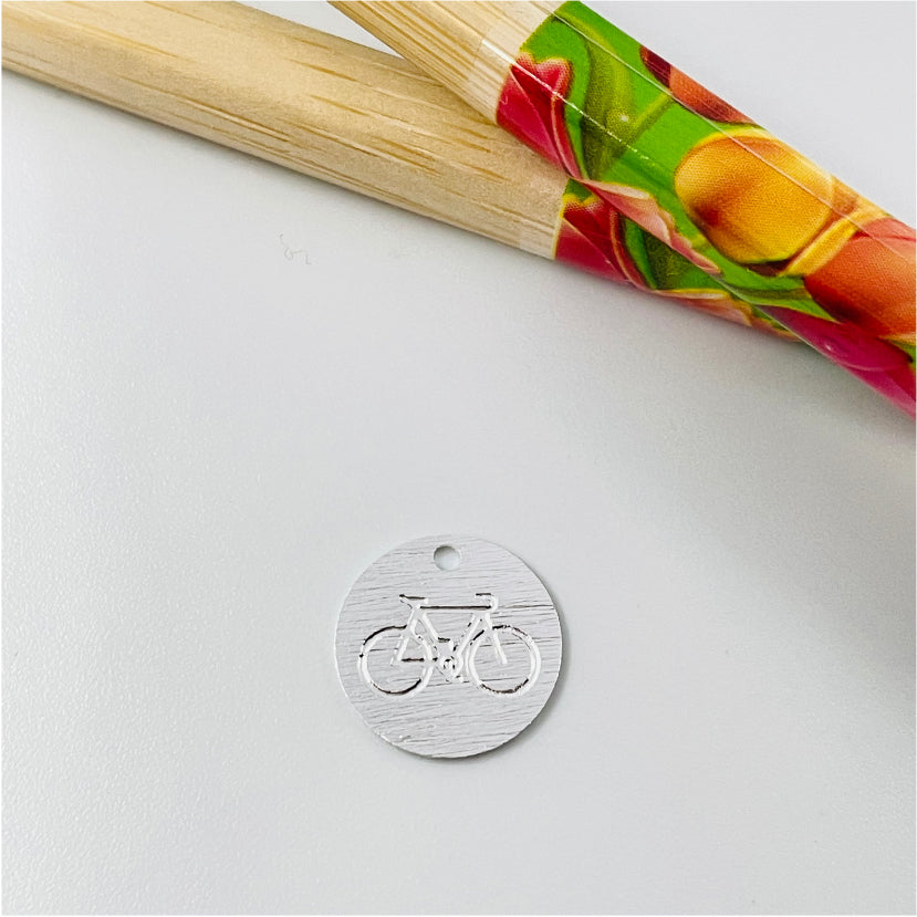 FP875 Colgante Medalla Bicicleta Colección Verano 12 mm Figura Baño Plata Figuras Bañadas en Oro y Plata hecho de Bronce Bañado en Plata 50 ml Joyas Bañadas en Plata