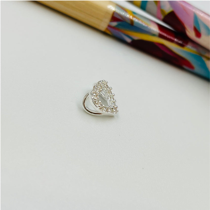 FP885 Colgante Corazón Calado con circones para pasar 8x8 mm Figura Baño Plata Figuras Bañadas en Oro y Plata hecho de Bronce Bañado en Plata 50 ml Joyas Bañadas en Plata