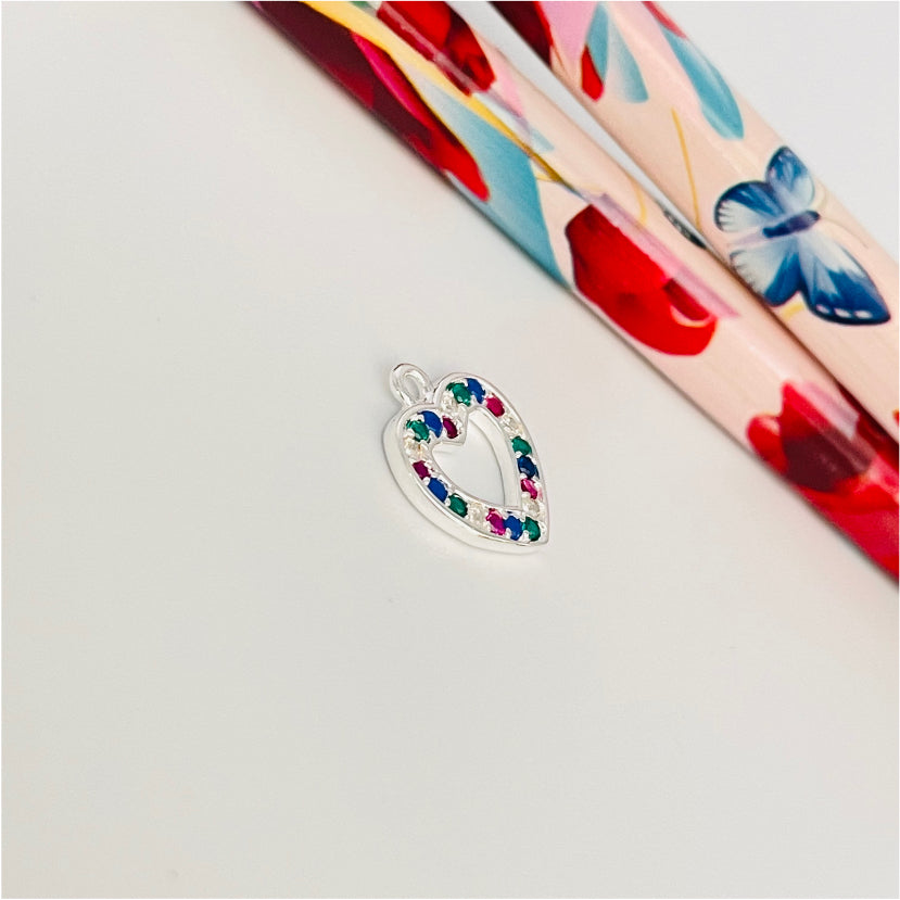FP890 Colgante Corazón Calado con circones Multicolor 12 mm Figura Baño Plata Figuras Bañadas en Oro y Plata hecho de Bronce Bañado en Plata 50 ml Joyas Bañadas en Plata