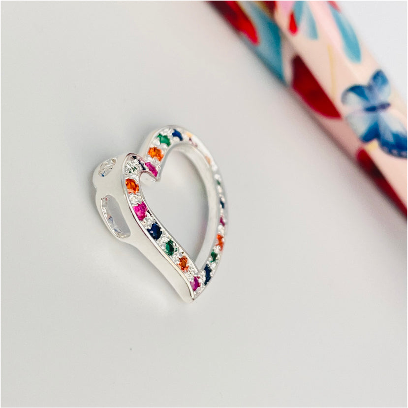 FP897 Colgante Corazón Calado Volado con Circones Multicolor Argollita trasera para pasar Figura Baño Plata Figuras Bañadas en Oro y Plata hecho de Bronce Bañado en Plata 50 ml Joyas Bañadas en Plata