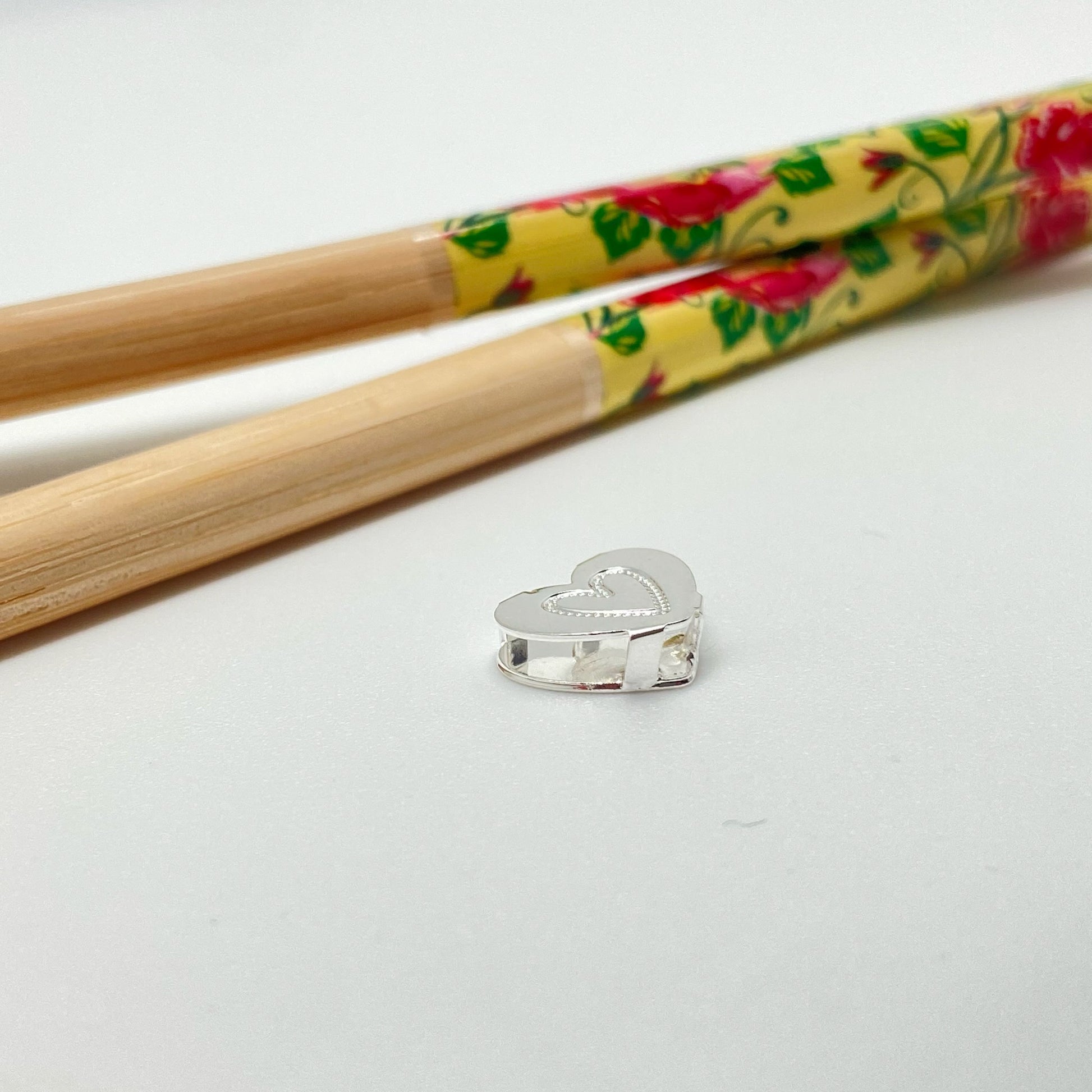 FP958 Colgante Corazón para pasar 11x11 mm Figura Baño Plata Figuras Bañadas hecho de Bronce Bañado en Plata 50 ml Joyas Bañadas en Plata