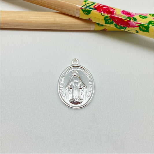 FP965 Colgante Virgen de los Milagros Ovalada 20x15 mm más argollita Figura Baño Plata Figuras Bañadas hecho de Bronce Bañado en Plata 50 ml Joyas Bañadas en Plata