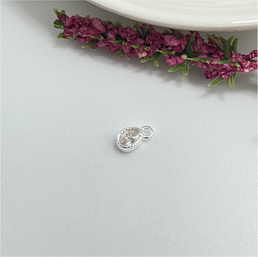 FP974 Colgante Punto de Luz Gota Borde Acanalado 5x3 mm mas argollita Figura Baño Plata Figuras Bañadas hecho de Bronce Bañado en Plata 50 ml Joyas Bañadas en Plata