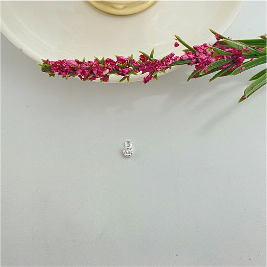 FP979 Colgante Punto de Luz Mini Flor Circón Cristal Diá. 4 mm Espesor 2 mm mas argollita Figura Baño Plata Figuras Bañadas hecho de Bronce Bañado en Plata 50 ml Joyas Bañadas en Plata