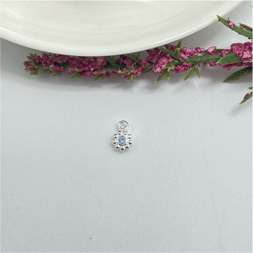 FP982 Colgante Punto de Luz Circón Aguamarina borde con puntitos 5 mm más argollita Figura Baño Plata Figuras Bañadas hecho de Bronce Bañado en Plata 50 ml Joyas Bañadas en Plata