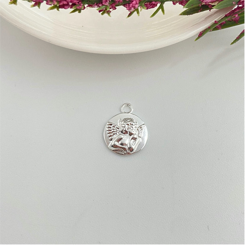FP986 Colgante Medalla con Ángel en relieve 15 mm más argollita Figura Baño Plata Figuras Bañadas hecho de Bronce Bañado en Plata 50 ml Joyas Bañadas en Plata