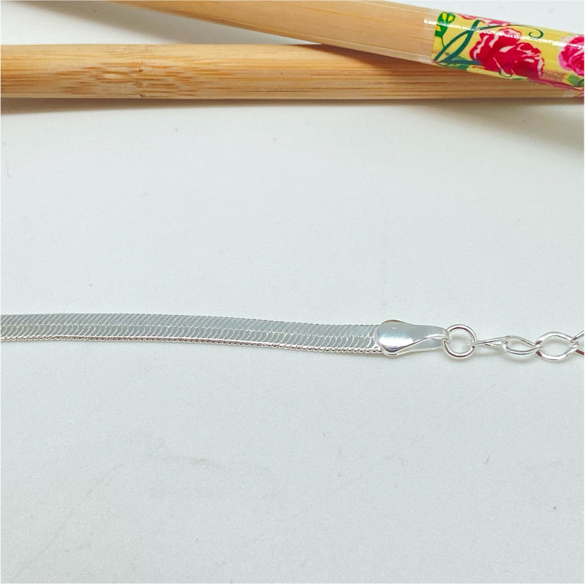 PP07 Pulsera Cinta ancho 4 mm Largo 17.5 cm más extensor de 5 cm Pulsera Baño Plata Accesorios Varios hecho de Bronce Bañado en Plata 50 ml Joyas Bañadas en Plata