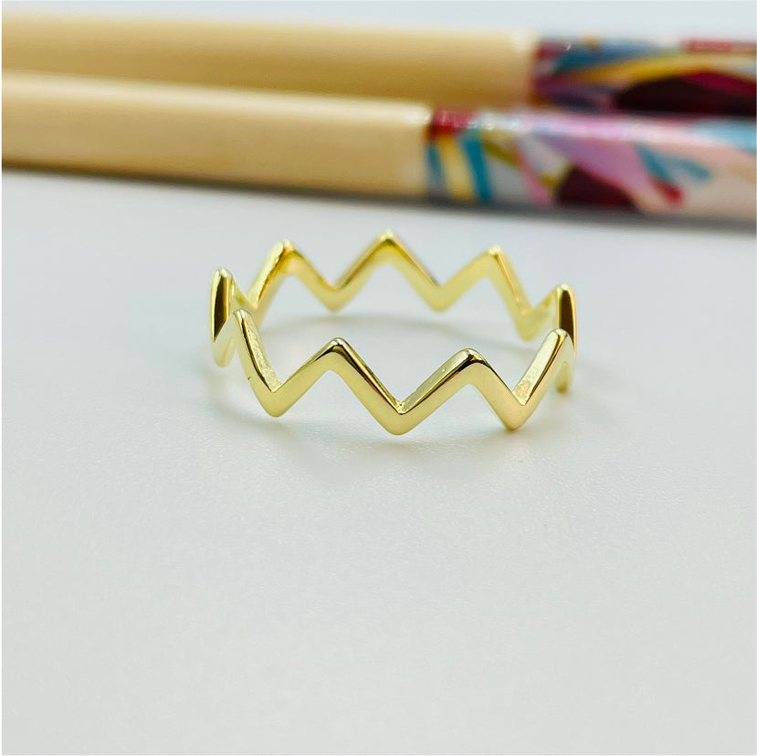 WO02 Zig Zag Anillo Baño Oro Anillos Bañados en Oro y Plata hecho de Bronce Bañado en Oro 18K Joyas Bañadas en Oro