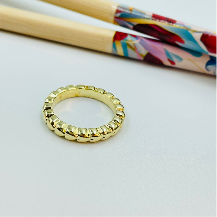 WO24 Anillo Completo de Corazones Anillo Baño Oro Anillos Bañados en Oro y Plata hecho de Bronce Bañado en Oro 18K Joyas Bañadas en Oro