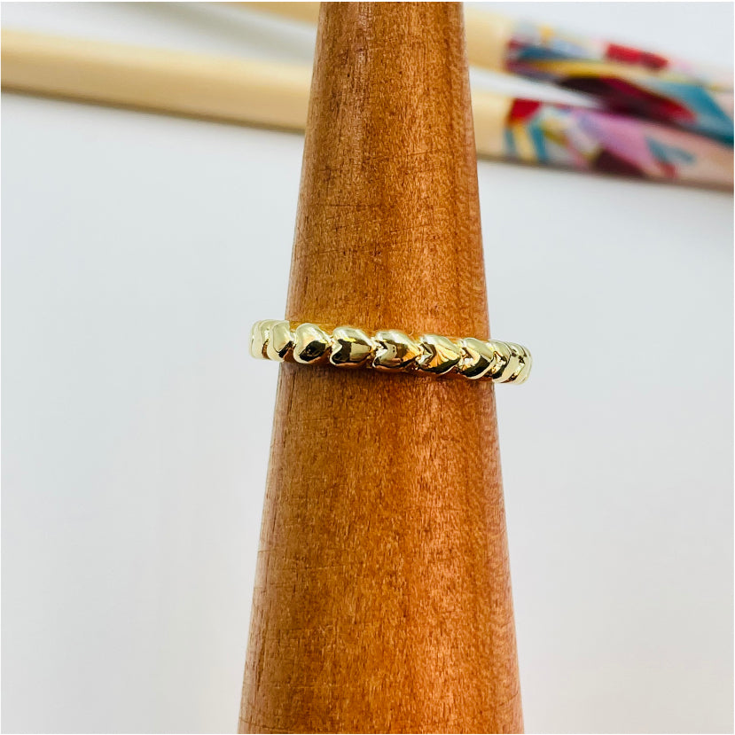 WO24 Anillo Completo de Corazones Anillo Baño Oro Anillos Bañados en Oro y Plata hecho de Bronce Bañado en Oro 18K Joyas Bañadas en Oro