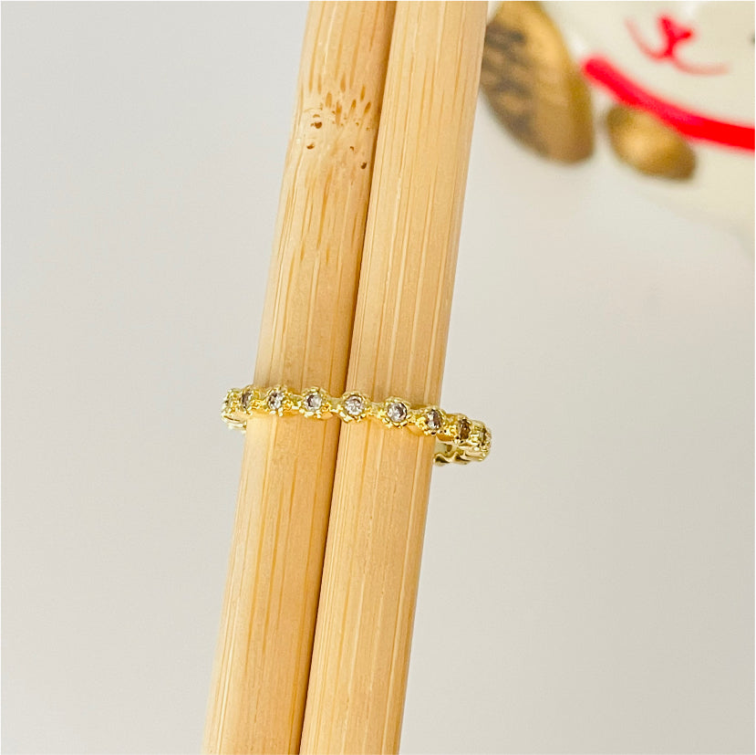 WO28 Anillo Cintillo Circones con borde reticulado tipo Flor Ancho 2 mm Espesor 2 mm Anillo Baño Oro Anillos Bañados en Oro y Plata hecho de Bronce Bañado en Oro 18K Joyas Bañadas en Oro