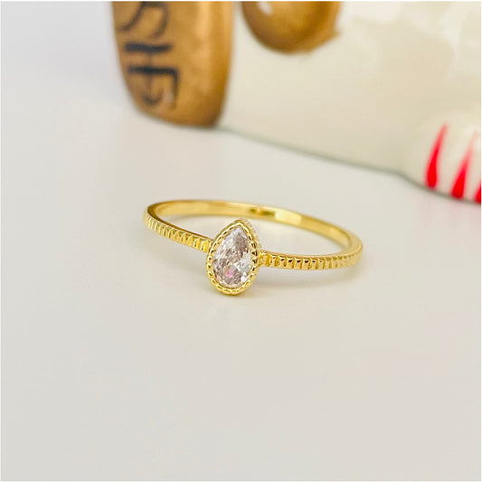 WO37 Anillo Solitario con Circón Gota de 6x5 mm Argolla acanalada de 1.5 mm Anillo Baño Oro Anillos Bañados en Oro y Plata hecho de Bronce Bañado en Oro 18K Joyas Bañadas en Oro