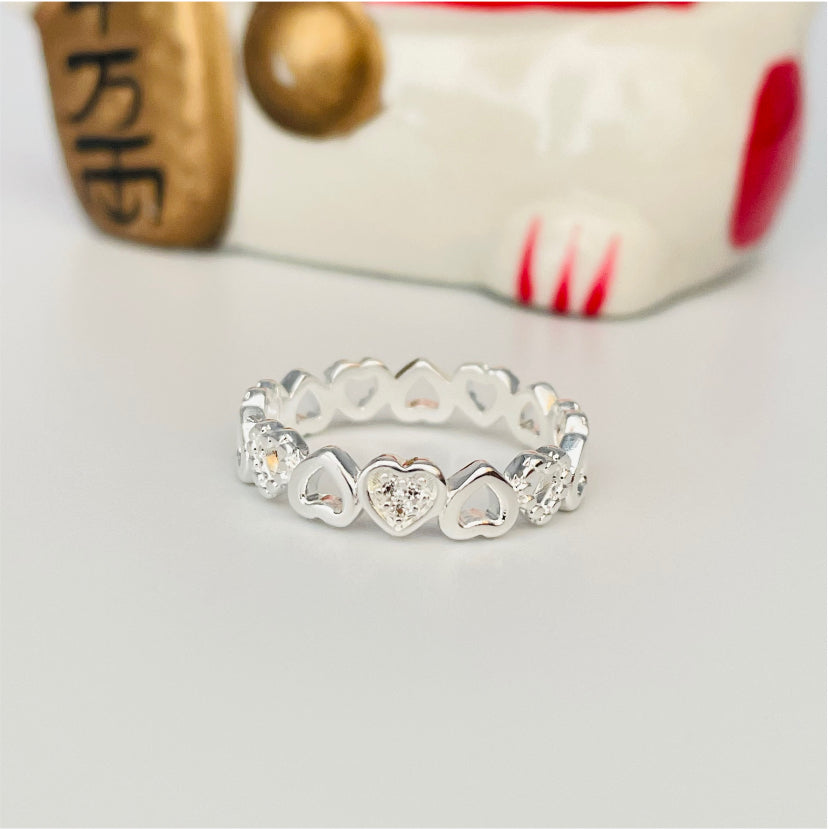 WP36 Anillo Corazones Calados Borde liso y borde reticulado y circones Ancho 5 mm Anillo Baño Plata Anillos Bañados en Oro y Plata hecho de Bronce Bañado en Plata 50 ml Joyas Bañadas en Plata