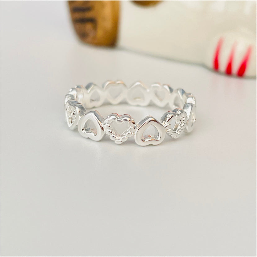 WP36 Anillo Corazones Calados Borde liso y borde reticulado y circones Ancho 5 mm Anillo Baño Plata Anillos Bañados en Oro y Plata hecho de Bronce Bañado en Plata 50 ml Joyas Bañadas en Plata