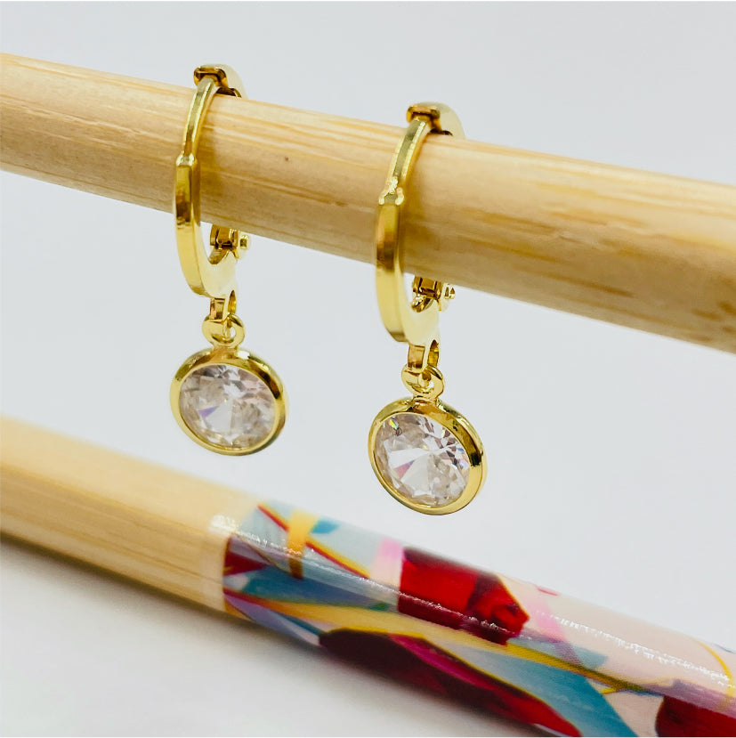 XO103 Argolla c Circón Redondo Aro Baño Oro Aros Bañados hecho de Bronce Bañado en Oro 18K Joyas Bañadas en Oro