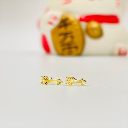 XO174 Aro Flecha con Circón 7 mm Aro Baño Oro Aros Bañados en Oro y Plata hecho de Bronce Bañado en Oro 18K