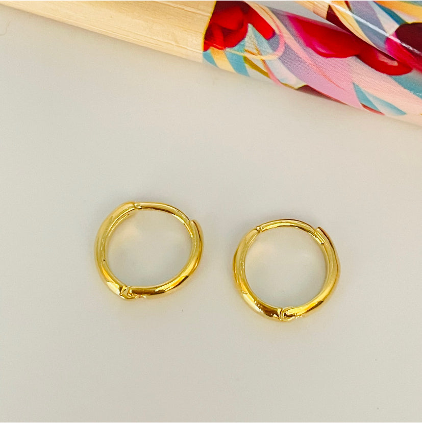 XO177 Argolla Presión 11 mm Aro Baño Oro Aros Bañados en Oro y Plata hecho de Bronce Bañado en Oro 18K Joyas Bañadas en Oro