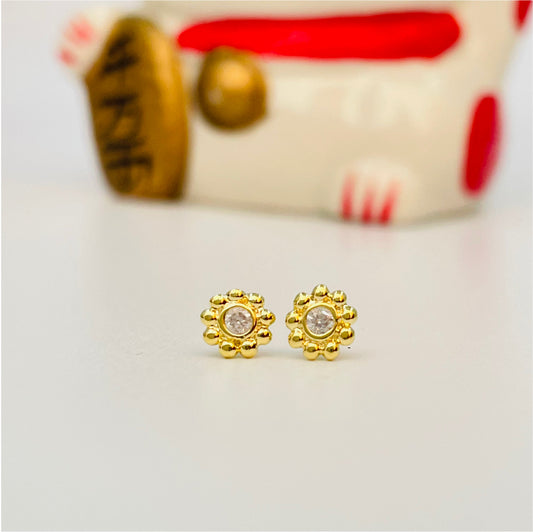 XO189 Aro Punto de Luz borde con puntitos 5 mm Aro Baño Oro Aros Bañados en Oro y Plata hecho de Bronce Bañado en Oro 18K
