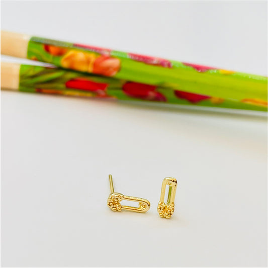 XO191 Aro Mini Alfiler de Gancho 7x3 mm Aro Baño Oro Aros Bañados en Oro y Plata hecho de Bronce Bañado en Oro 18K Joyas Bañadas en Oro