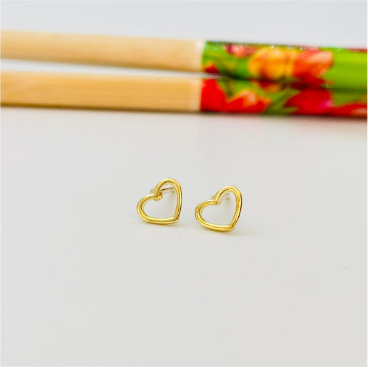 XO198 Aro Midi Corazón Calado borde abombado 7 mm Aro Baño Oro Aros Bañados en Oro y Plata hecho de Bronce Bañado en Oro 18K Joyas Bañadas en Oro