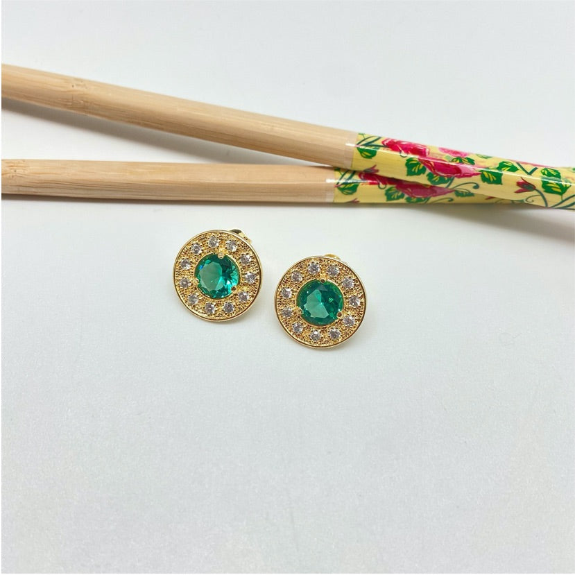 XO234 Aro Circón Central verde turmalina y borde con circones cristal Diá. 17 mm Aro Baño Oro Aros Bañados hecho de Bronce Bañado en Oro 18K Joyas Bañadas en Oro