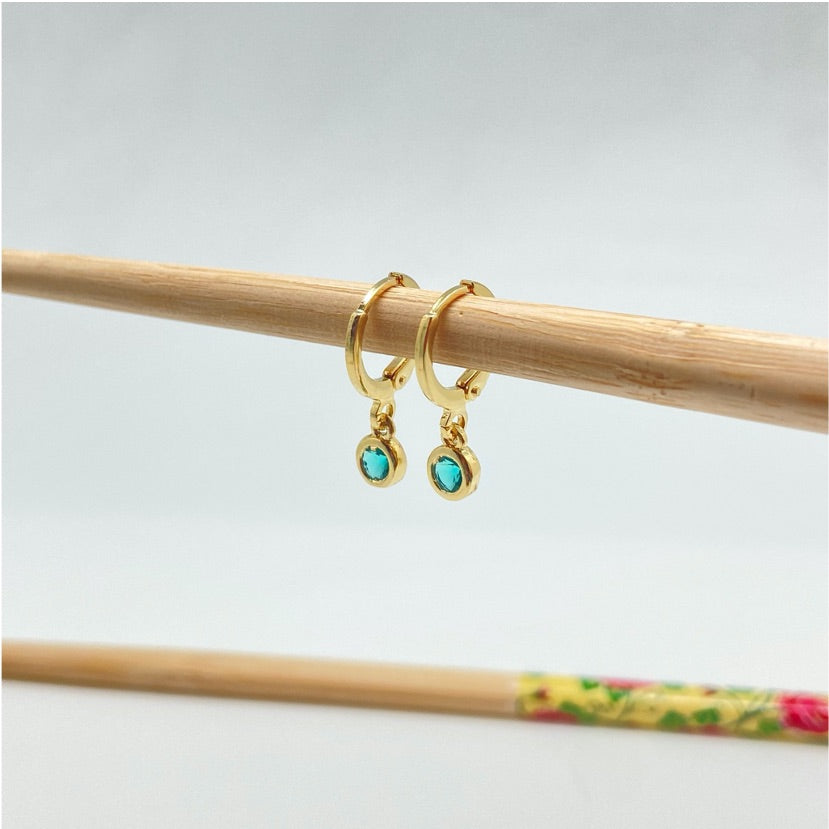 XO236 Aro Argollita con Punto de Luz Color Verde Turmalina Argolla 12 mm Colgante 4 mm Aro Baño Plata Aros Bañados hecho de Bronce Bañado en Oro 18K Joyas Bañadas en Oro