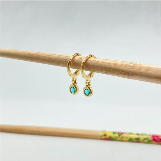 XO236 Aro Argollita con Punto de Luz Color Verde Turmalina Argolla 12 mm Colgante 4 mm Aro Baño Plata Aros Bañados hecho de Bronce Bañado en Oro 18K Joyas Bañadas en Oro
