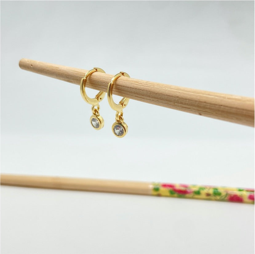 XO237 Aro Argollita con Punto de Luz Argolla 12 mm Colgante 4 mm Aro Baño Plata Aros Bañados hecho de Bronce Bañado en Oro 18K Joyas Bañadas en Oro