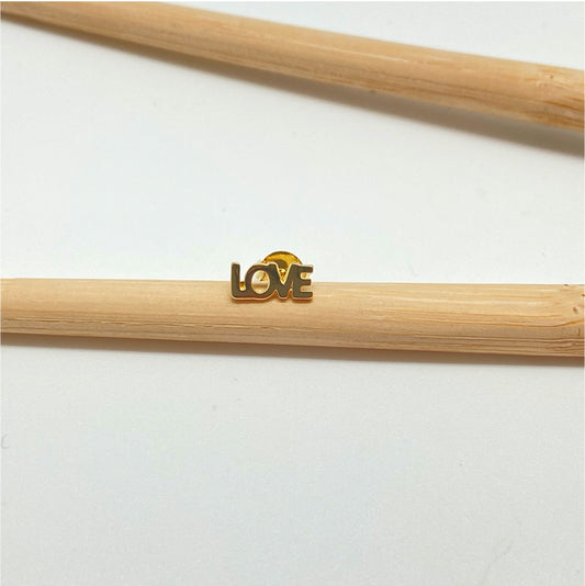 XO262 Aro LOVE 4x9 mm Aro Baño Oro Aros Bañados hecho de Bronce Bañado en Oro 18K Joyas Bañadas en Oro