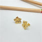 XO270 Aro Flor 5 Pétalos con borde 16 mm Aro Baño Oro Aros Bañados hecho de Bronce Bañado en Oro 18K Joyas Bañadas en Oro
