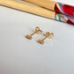 XO307 Aro barrita con 3 circones 4 x 1.8 mm espesor 2 mm Aro Baño Oro Aros Bañados hecho de Bronce Bañado en Oro 18K Joyas Bañadas en Oro