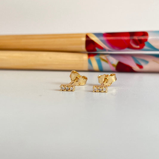 XO307 Aro barrita con 3 circones 4 x 1.8 mm espesor 2 mm Aro Baño Oro Aros Bañados hecho de Bronce Bañado en Oro 18K Joyas Bañadas en Oro