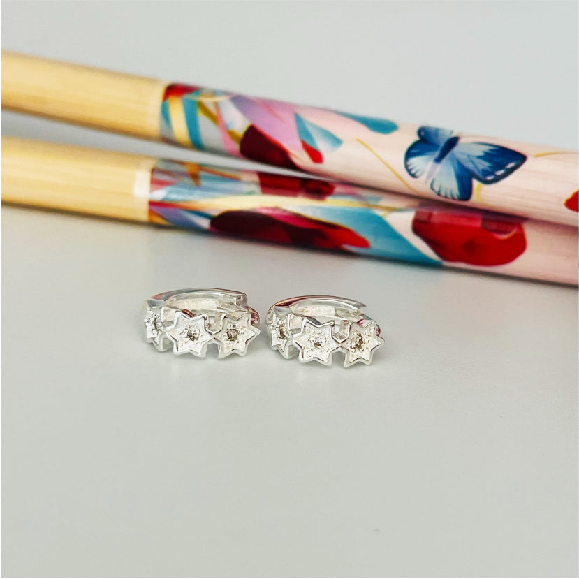 XP122 Aro Argolla Presión 3 Estrellas Circón 10mm Aro Baño Plata Aros Bañados en Oro y Plata hecho de Bronce Bañado en Plata 50 ml Joyas Bañadas en Plata