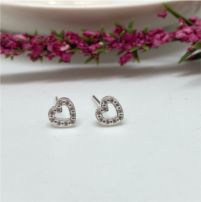 XP136 Aro Corazon Mini Calado con circones 8 x 6 mm Aro Baño Plata Aros Bañados en Oro y Plata hecho de Bronce Bañado en Plata 50 ml Joyas Bañadas en Plata